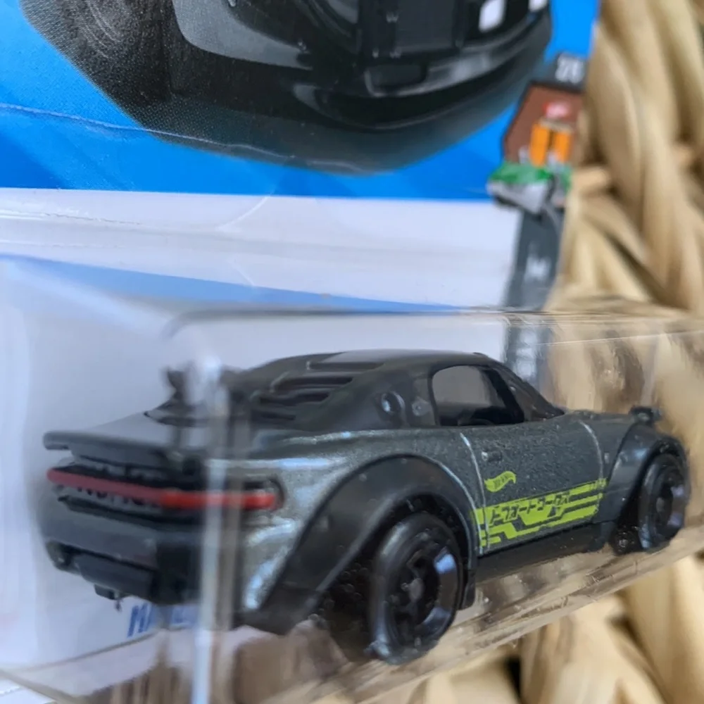 Mazda MX-5 Miata Race Car Hot Wheels Racing Legends Tour Winner Hotwheels 2025